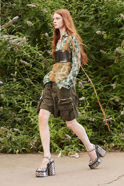 Look 24